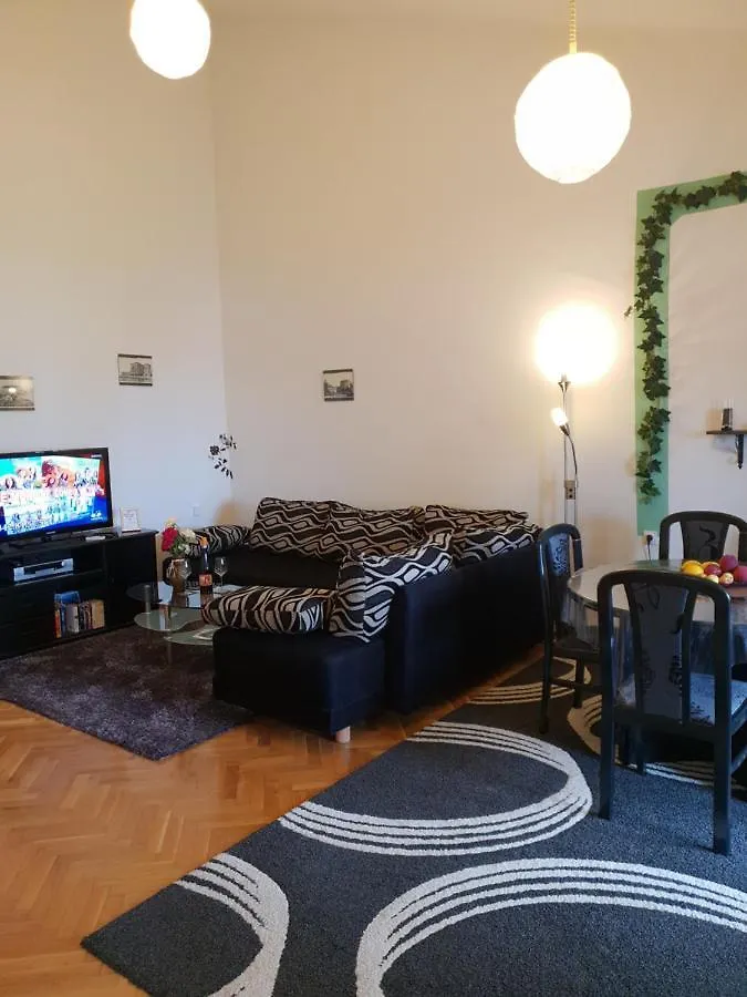 Parentina Apartment بوريتش